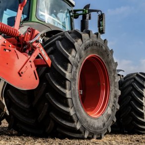 Traktor Bagd&aelig;k
